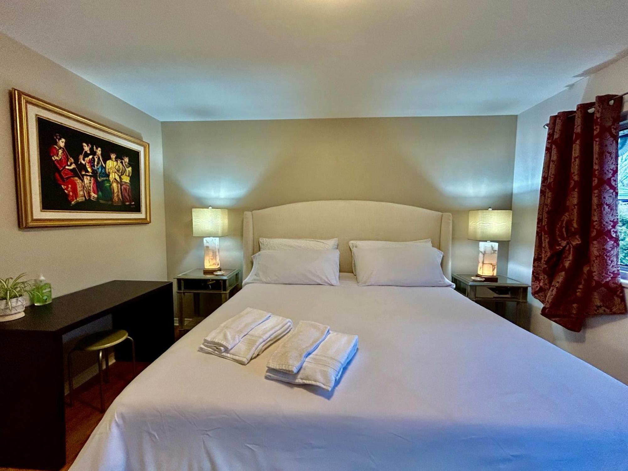 North Nanaimo Gem - Garden-View Room With Private Ensuite Dış mekan fotoğraf